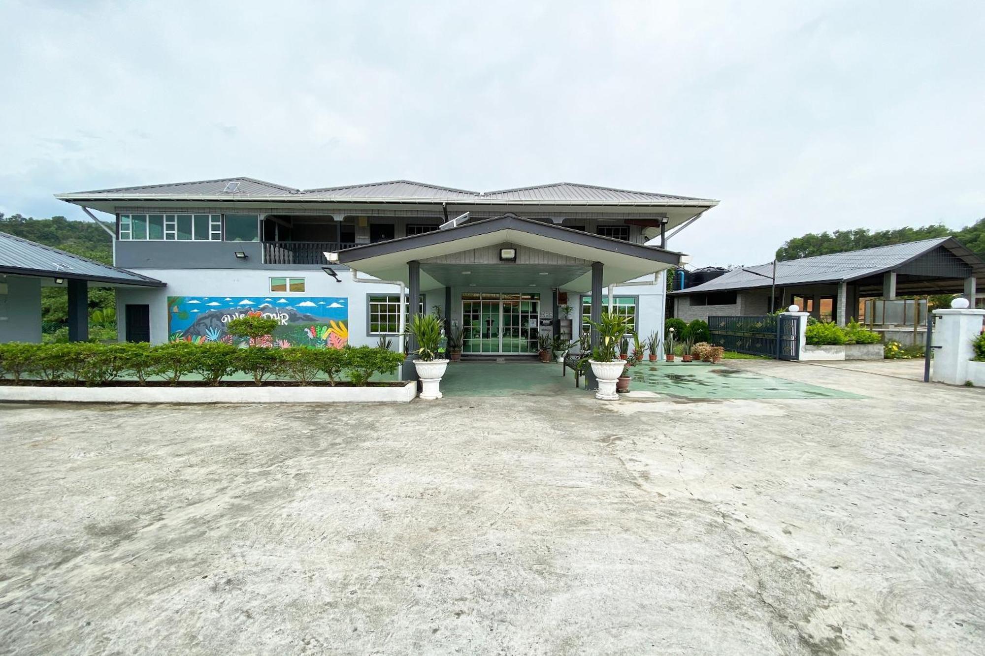 Oyo Home 90230 Dh Residence Kota Belud Exteriér fotografie